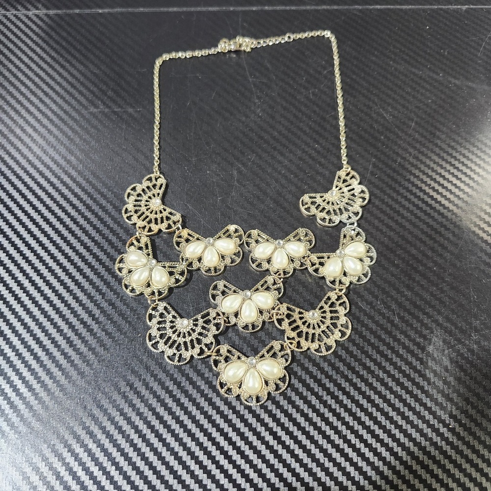 Silver Tone Butterlies w/ Faux Pearls Costume Fashion Jewelry Necklace - Repair